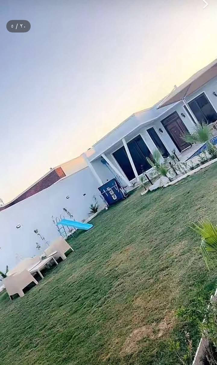 #مزرعه_للبيع_تباعه_مع_الثاث
#مساحه_625متر_واجه_18_انزال_34_ونص 

🎗️تحتوي على مطبخ تركي+غرف،تركي،عدد(2)+ستقبال+صاله+محتويات مال شوي+ألعاب مال اطفال+#مولده_كاتم+المزرعه موثقه تتطبيق اجرلي+حمامات عدد2+سبالت (3)كامله مكمله 

🎗️نوع الملك طابو زراعي سند 25 قرار محكمه سعر مناسب 

::العنوان بغداد الدوره مدخل البعيثه قرب مدرست الحرار 

الستفسار *********** ***********
