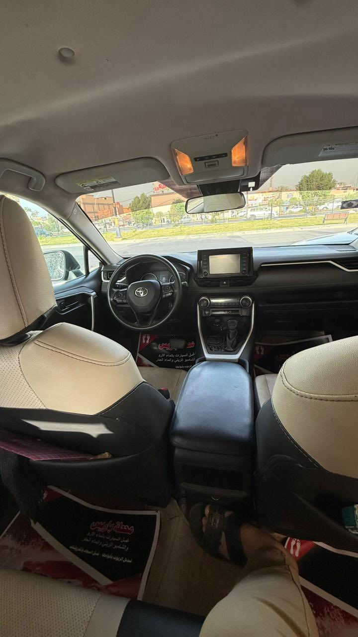 السلام عليكم
تيوتا راف فور 2019 le
رقم بغداد 
حادث موضح فقط الجاملغ الامامي 
بالعراق صار ربع الجاملغ الخلفي 
السياره بيه باردات 
كير ومكينه مكفولات 
مكاني كربلاء
السعر 178 ورقه 
للاستفسار ***********
