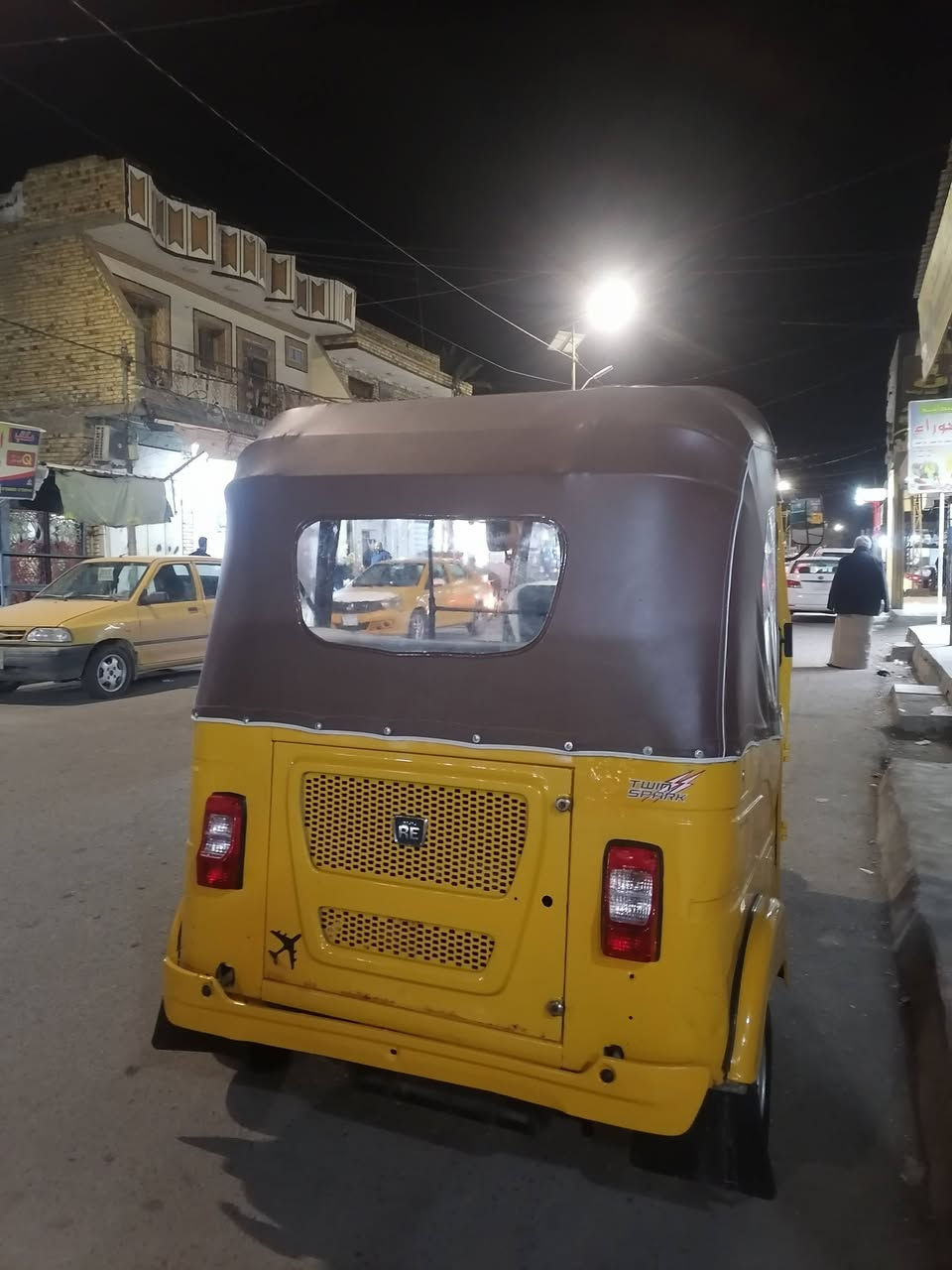 السلام عليكم شباب تكتك للبيع موديل 21 شراي يتصل  ***********
