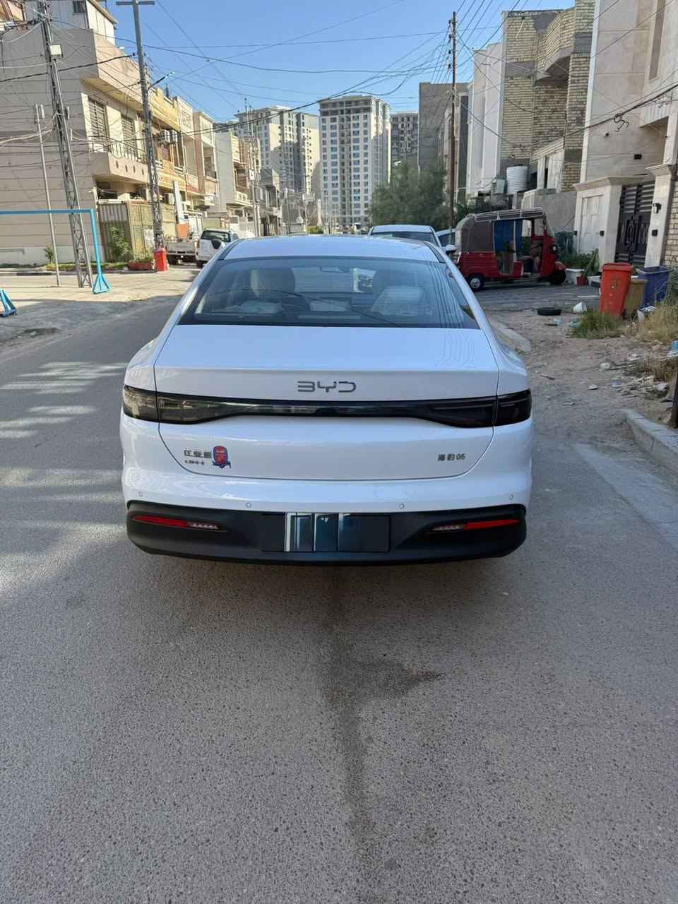 📢 إعلان بيع سيارة: BYD 05 موديل 2025 (بحالة الوكالة)فرصة مميزة لامتلاك سيارة شبه جديدة واقتصادية جداً وبسعر ممتاز!الماركة والفئة: بي واي دي (BYD 05)الموديل: 2025اللون: أبيض ملكي المسافة المقطوعة: 3,000 كم فقط (قابلة للزيادة البسيطة)اللوحات: مرقمة بغداد (جاهزة للتحويل)الحالة العامة: بحكم الصفر، نظيفة جداً وجاهزة للاستخدام فوراً.💰 السعر المطلوب: 19,500,000 دينار عراقي.📍 الموقع: بغداد - حي الجهاد.📞 للتواصل والاستفسار:يرجى الاتصال بالمالك مباشرة على الرقم: ***********
