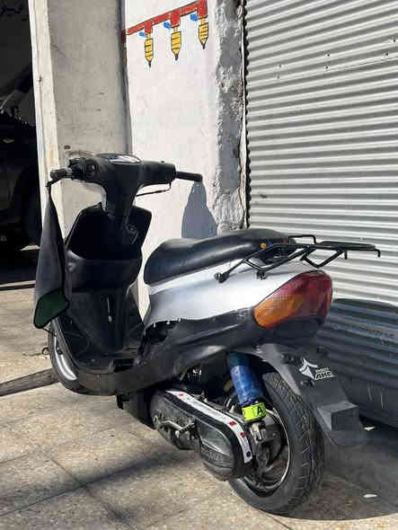 السلام عليكم نحله9ازروف للبيع شلعه ومعدل فول شاصي شرط محرك معمر بستن الشراي هاذا رقمي ***********
