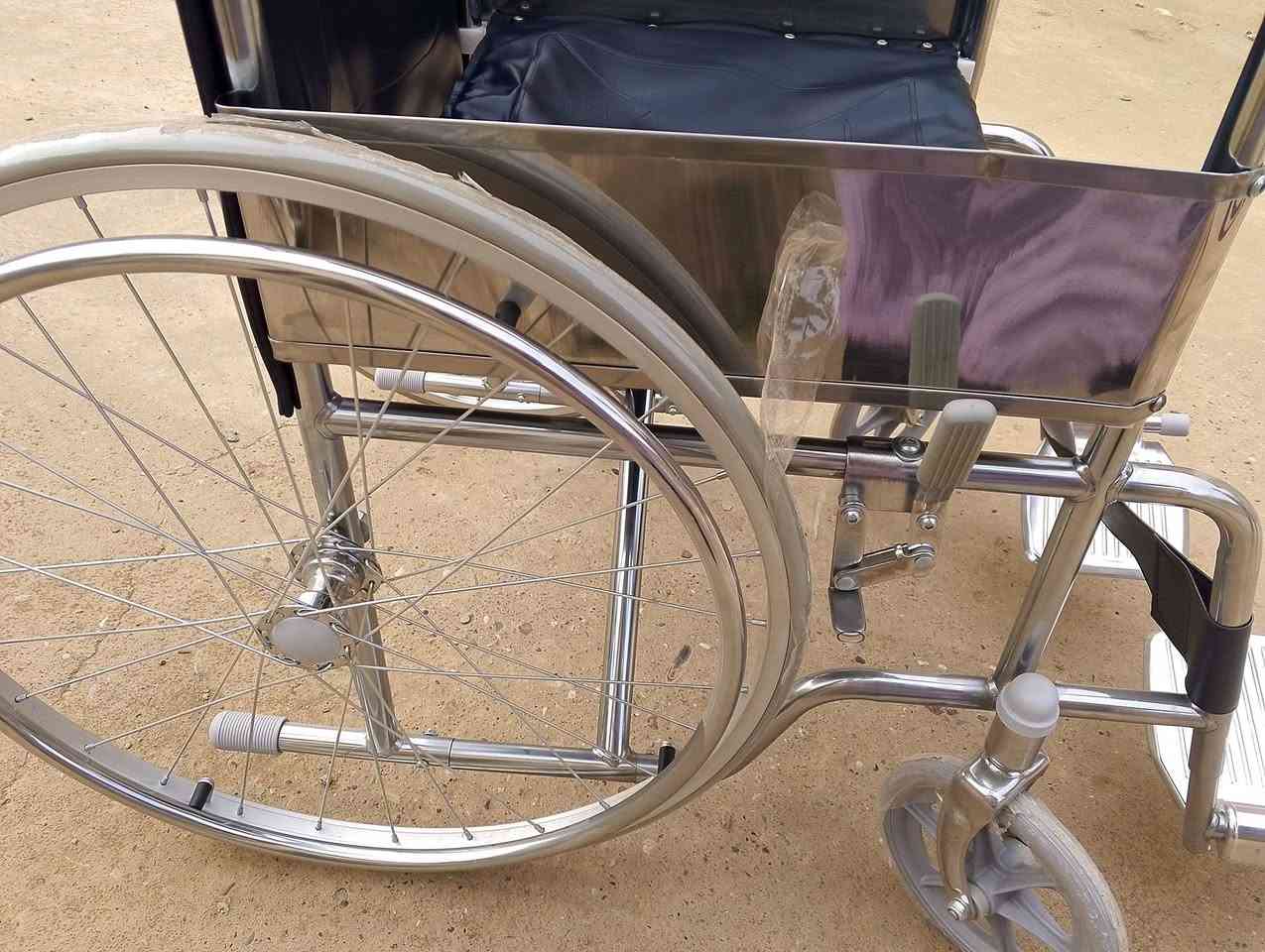 عربانه جديده والله العظيم مره وحده استخدمنها نضيفها وهاي الصور كدامكم والسعر 60وبيها مجال


**إذا كنت صاحب هذا الإعلان وتريد حذفه لأي سبب، رجاءا أرسل رسالة إلى الدعم الفني**