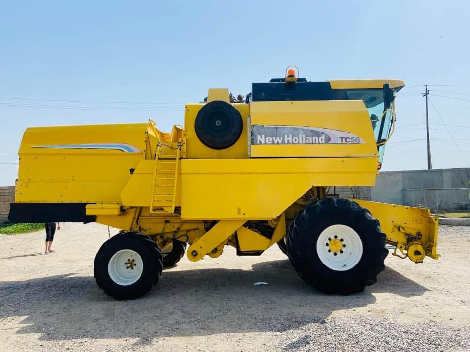 حاصدة للبيع 
2004 
هايدرو
خمسة بلم 
دبل درام 
طبلة 17 بدون قلاب 
كير محرك هايدرو 
سعر 83 بيها مجال 
عنوانها الموصل بعشيقة 
***********
