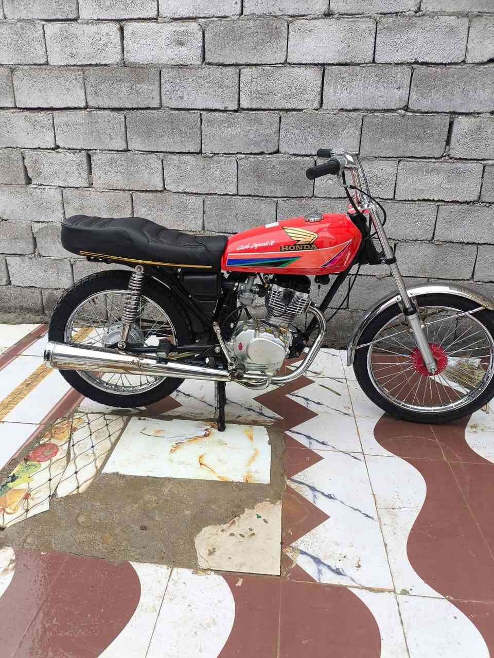 سلام عليكم دراجه للبيع صارله شهر من معمره الشراي يتصل هاذ رقم راعيها ‏‪***********‬‏
