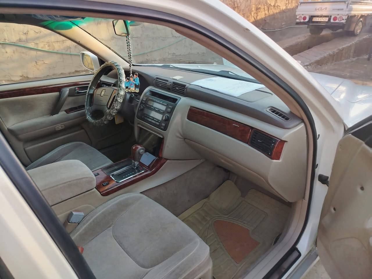 السلام عليكم 
      ملكة 
ادوات ادوات 
جديدة كلش 
دخول جديد 
بوضع شركة
بيه دحجه باب الخلفي
شاصي 171 
ديفور صغير 
بدون دوانز وصرفيات
اقتصادي 
كير مكينة جديد
حدادية جديده 
دواخل جديد 
تدفئه تبريد شغال 
ويل نجمة الاصلي 
دكمتين 2 
اصل كرستال 
صلاح الدين بلد 
@إشارة
***********
