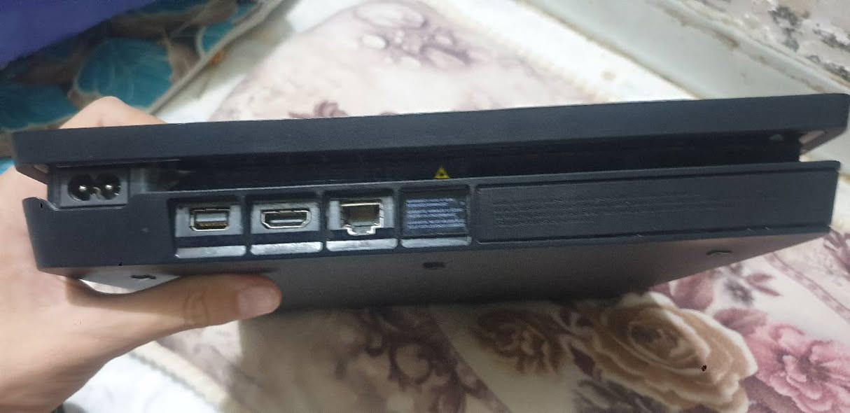 السلام عليكم 
Ps4 للبيع 
ملحقات (كيبل HDMI-كيبلPOWER-كيبل شحن جويستك-جويستكين تجاريات-)
الالعاب (THE DIVISON-TITANFALL2)
الجهاز نضيف لوك ستيكر ماداخل تصليح فقط القارئ مال الاقراص ما تدخل قرص شغلته كلش بسيطه 
((السعر خاص))


**إذا كنت صاحب هذا الإعلان وتريد حذفه لأي سبب، رجاءا أرسل رسالة إلى الدعم الفني**