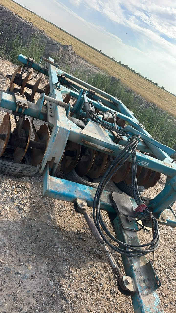 يوجد جميع المعدات الزراعيه فدان من حجم10الى16 دسك حجم 18 و24 و28 مكان واسط الزبيديه***********
