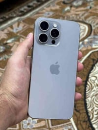 آيفون ١٥ برو ماكس ٢٥٦ بطاريه ٨٨ مبدل شاشه فقط وبيه خط اخضر حاليا مماثر...