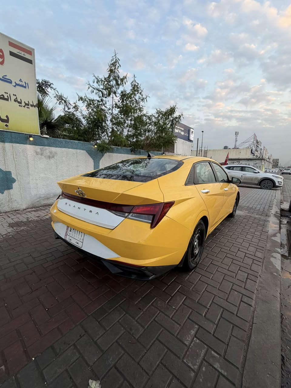 النترا 22 وصور الحادث بلنشر ومواصفاته معروفه
السعر 130 وبيه مجال 
***********
