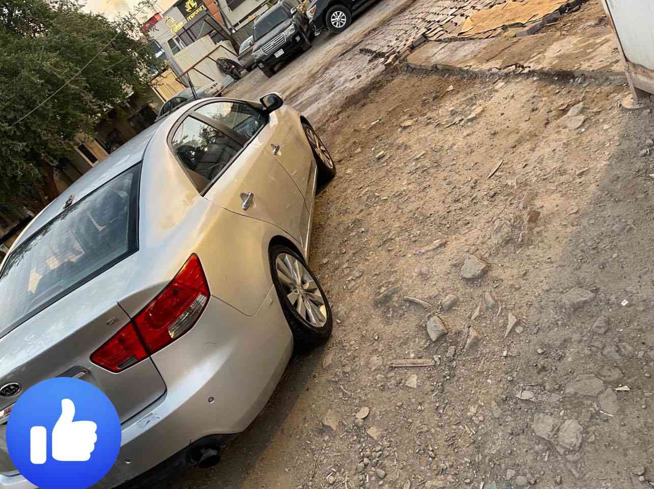 سيراتو 2012  ادوات متوأم رقم وسنوية بغداد
 كصه قمارة 
بيها قطع صبغ  
فول مواصفات عدا الفتحه  
بصمه تحكم استرين جهتين  اشاير بالمري كامرا حساس خلفي
مكينة 1600 
سياره حلوه نضيفه ما ناقصها شي
كير مكينة تبريد تدفئه كله مكفول
السعر 46 
مكان السياره بغداد

*********** واتساب فقط
