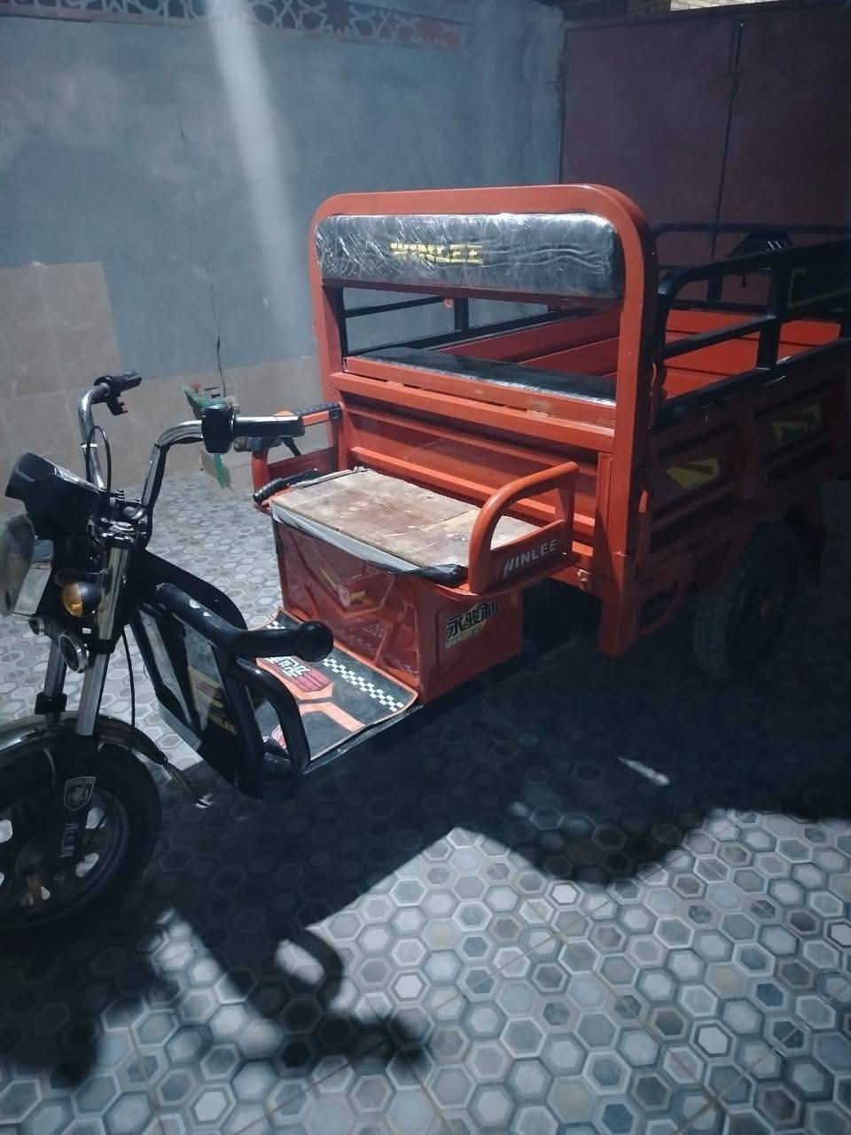 ستوتة شحن للبيع نظيفة 5 بطاريات جدد استخدام قليل السعر ٩٠٠ وبيهه مجال
رقم الهاتف ما بي واتساب فقط اتصال

***********
