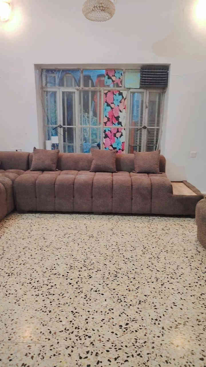 تخم لبيع فصال تركي حطاطه خشب جام روسي اسفنج سوفت طبي مضغوط القماش خاولي جديد جدا مامستعمل ابد  لون قهوائي طول 360 وعرض 340 سعر مليون وربع وبي مجال قليل جدا
الاتصال *********** وتساب او رصيد مكان هيت حي الجمعيه لاولئ
