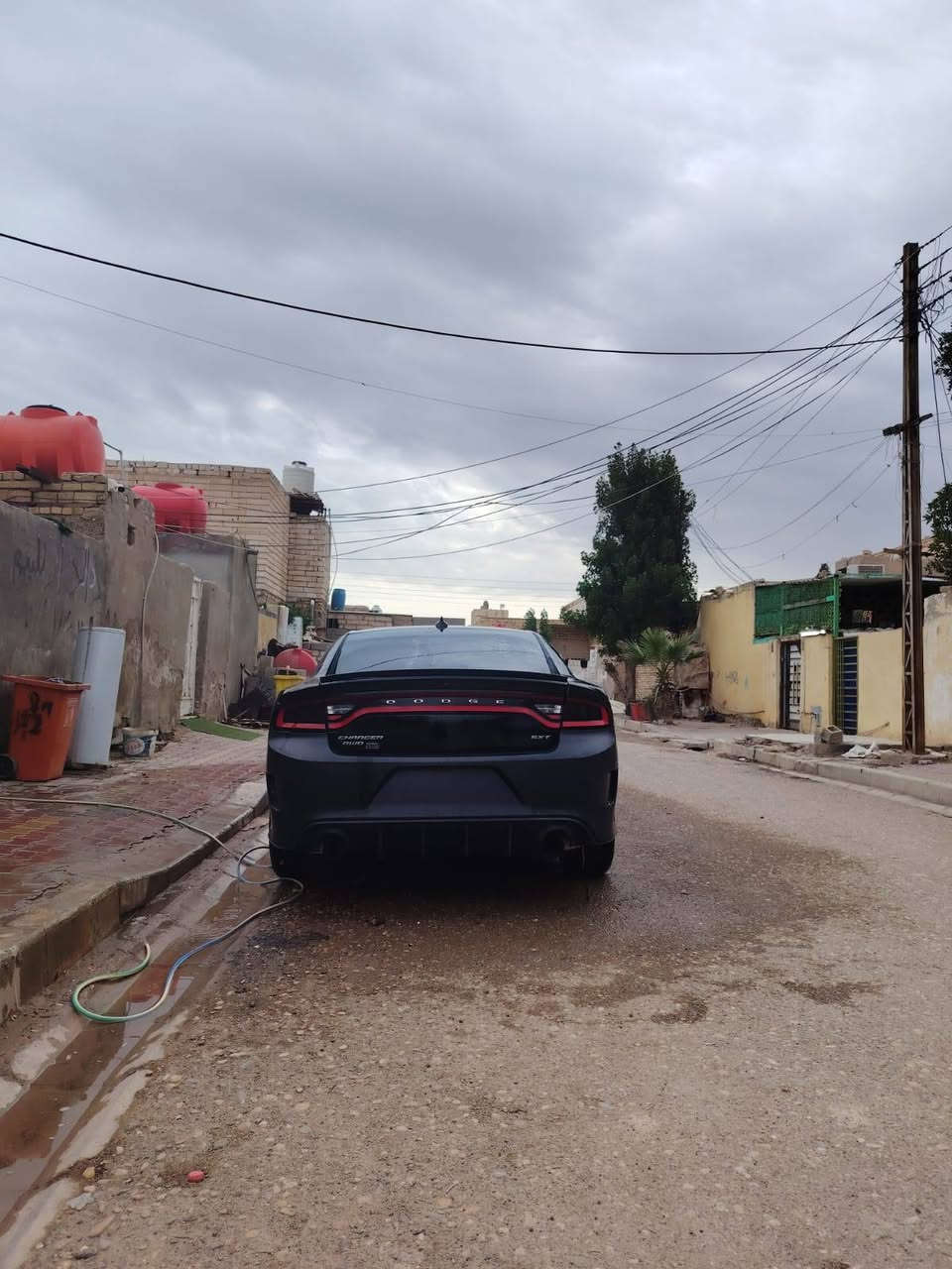 سلام عليكم  للبيع جارجر ارتي سوبر تراك فول مديل 19اصل سياره صار بيه حادث خلفي جاملغات وحوض مكان سبير سياره حلين معمره وجاهزه عوزه بس صبغ جاملغات فقط حداديه جديده  رقم بصره باقي بس عله تحويل  سعر 148وبيه مجال الشراي رقم الهاتف ***********
