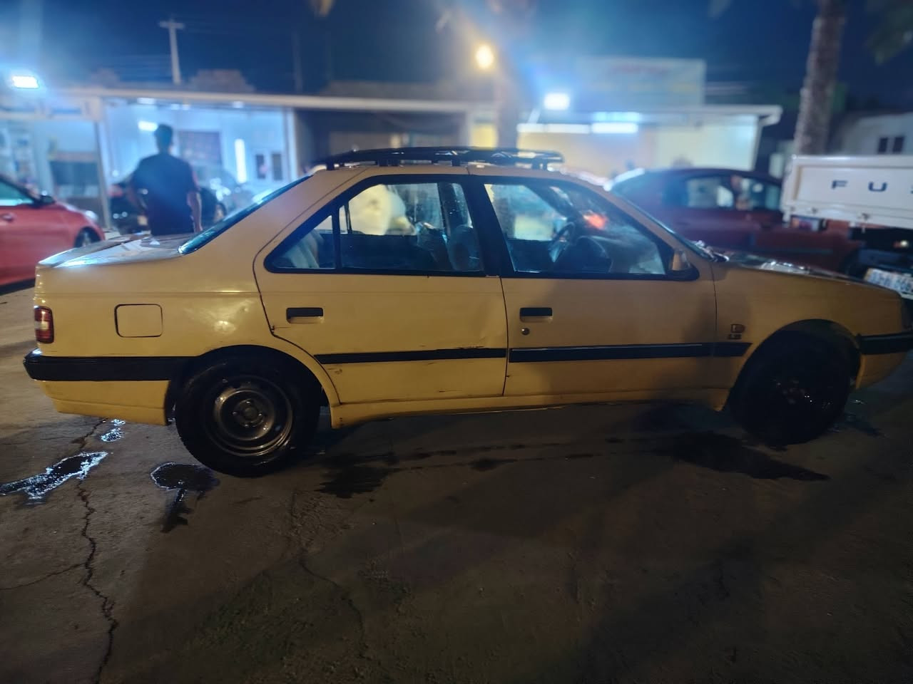 بيجو أكد مديل ١٦ كير مكينه تبريد كهربايات كله كفاله كشر بي تبديل باب ولباب قديم موجود بسمي مشروع وطنني غرامه هيئه مصفره مكاني بغداد سعر مطلوب ٣٨ وبي مجال حك الجيه. 

    ***********  

 وات ساب
