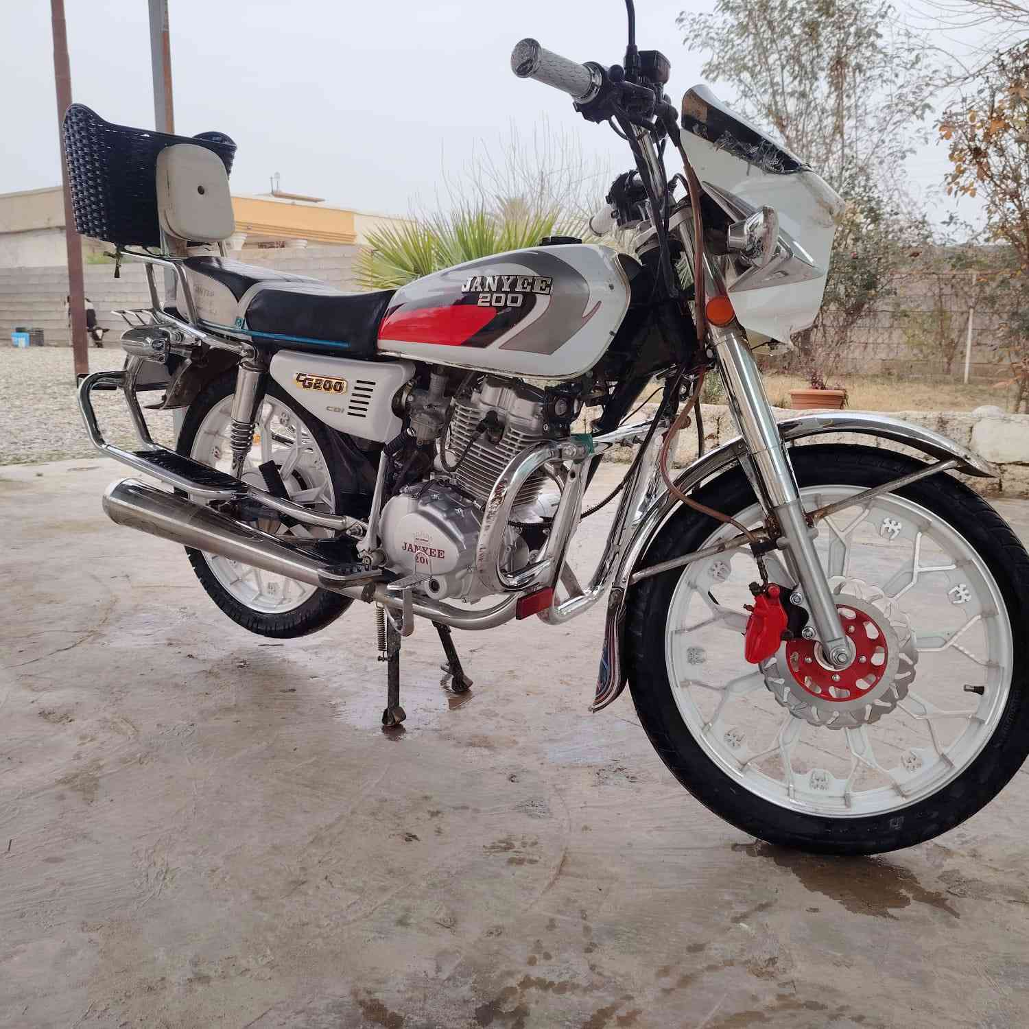 ماطور
للبيع جني كله خمسه كير موديل 2024 
ماطور بعده عله وضعيت الشركه محرك كبس 
نشاط خير من الله ماطور كلو شرط
السعر 780 او بي مجال قليل 
الرقم***********
مكاني حويجه داخل
