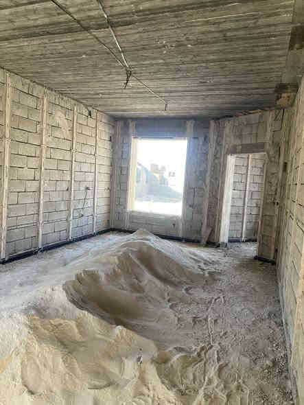 🏡 دار قيد الانشاء حديث رفت ٦٠
📄 مع كتاب ضمان من الشركة لمدة ١٠ سنوات
📍 الموقع: النجدة النهريه
طابقين ٤ غرف نوم 
الدار كما موضح بالصورة يباع 
صدر طير
📐 المساحة: ١٨٠ متر

للاستفسار أكثر، يرجى الاتصال على أرقامنا
***********
أو زيارة مكتب الثريا للعقار
📌 خلف نارت مول – مقابل مجمع الفردوس السكني – مجاور حلاقة الفردوس
