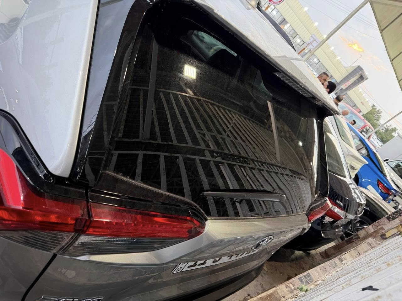 السلام عليكم 
 راف فور 2024 هايبرد 
وارد امريكي حادثه جامغ وبنيد 
فول الفول واحد على واحد ليمتد 
السعر 250$
للاتصال
0771 283 8608
