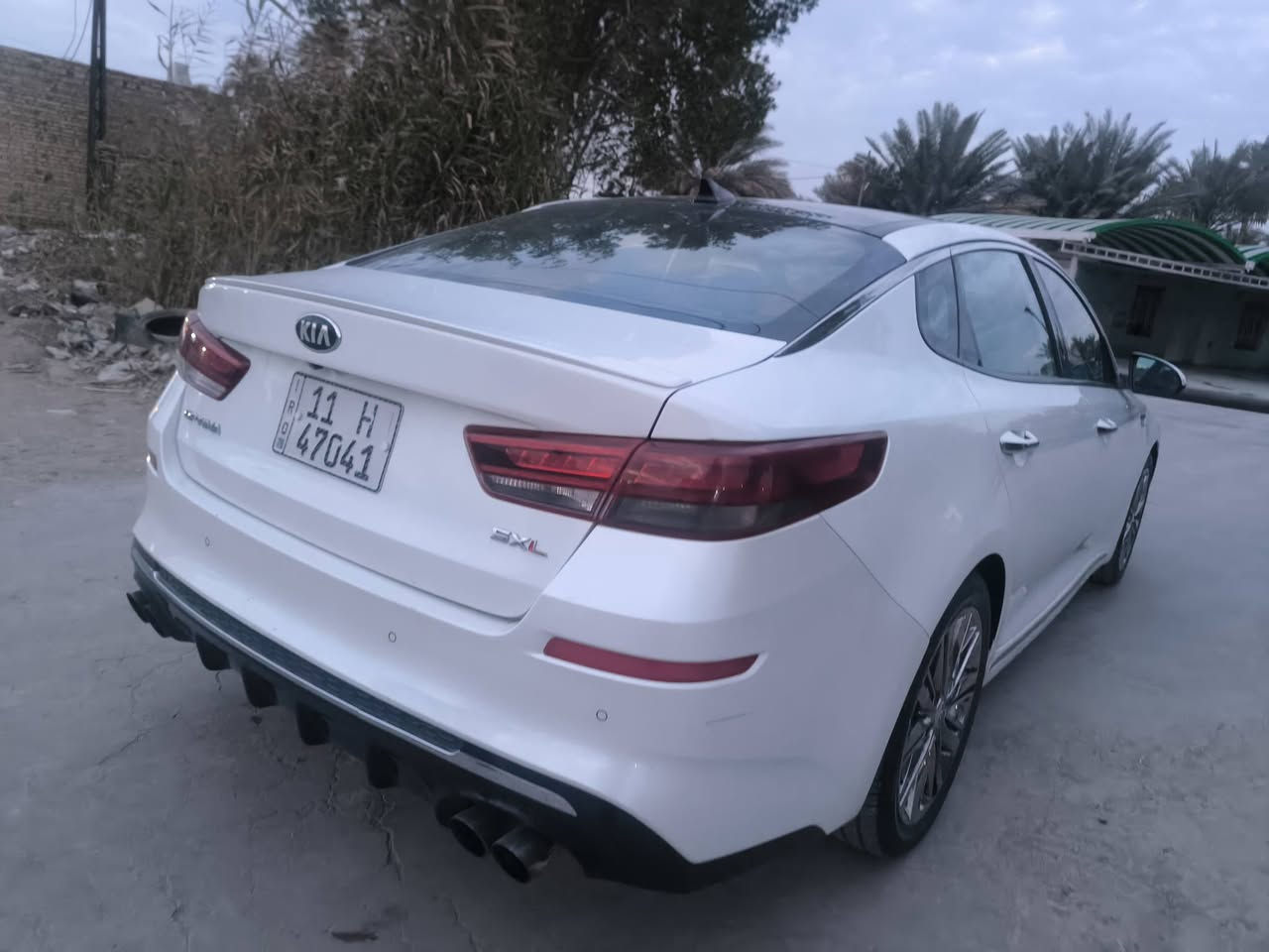 كيا اوبتما 2018 امريكي SXL فول الفول
ضررها دعاميه خلفيه مبدله فقط 
مكينه 2000 تيربو ماشيه 94 mil
رقم بغداد انكليزي بأسمنة 
السعر 165 وبيها مجال لشراي 
مكان السياره الحمزة الشرقي 
***********
