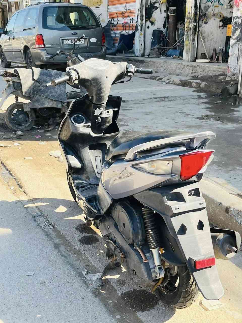 السلام عليكم 
ماكس مضلع 120 للبيع 
مكفوله كفاله عامه مابيه اي نقص دراجه جديده بمعنى الكلمه 
السعر :750 وبيه مجال شي بسيط 
الموقع : بغداد الامين الثانيه 
الرقم : ***********
