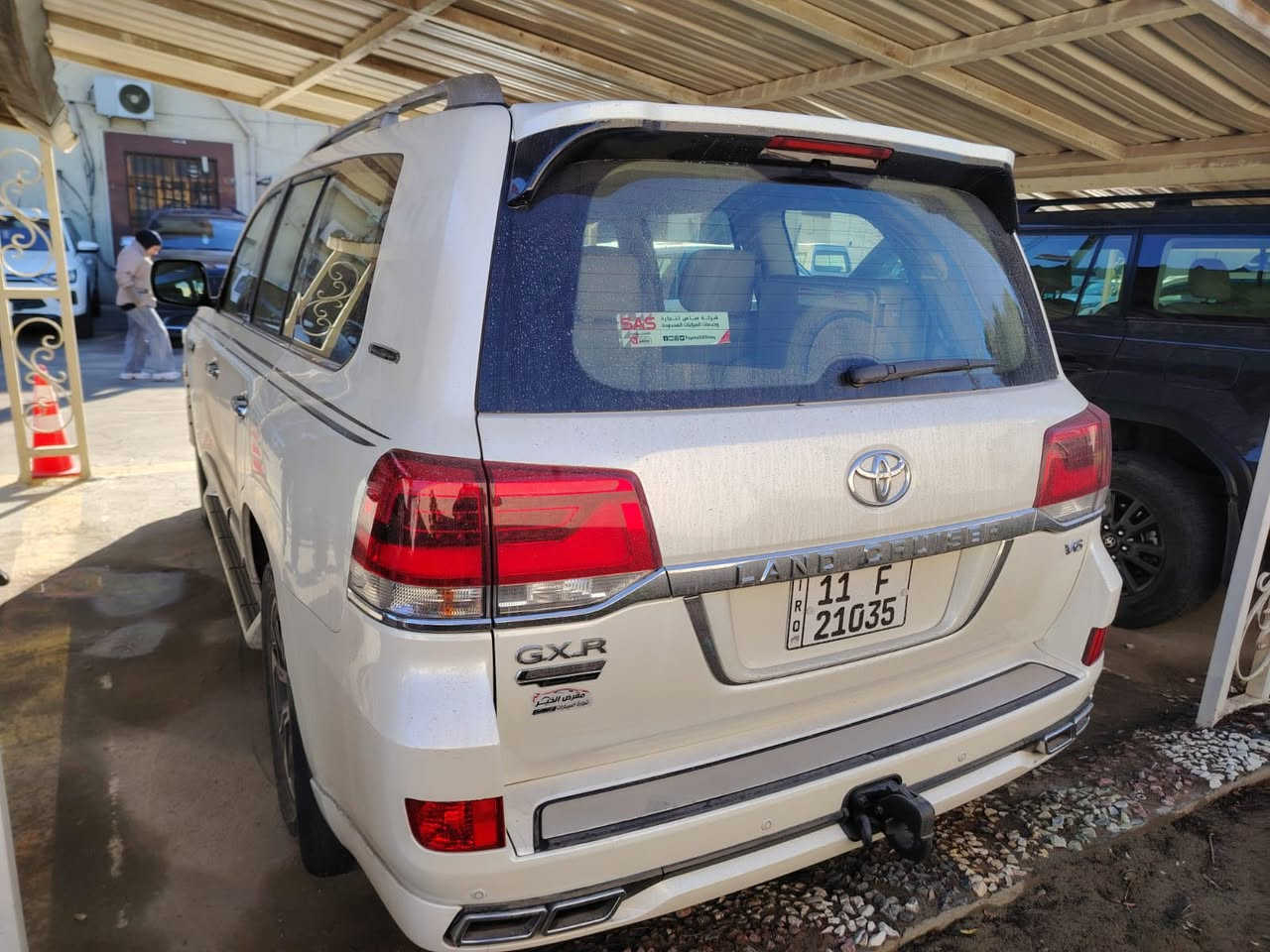 لاندكروز ٢٠٢٠  Gxr  سبيشل اديشن  دبل ماوس اربع بيبان بصمة صندوك كهرباء شفط ٣شاشات فتحة سقف ٨ ايرباك ويل ٢٠ كشنين كهرباء شاحن وبقية المواصفات باسمي بغداد رقم جديد ماشية ٦٦ الف سعر ٥٨ الف دولار للاستفسار *********** مكاني بغداد حي الاعلام
