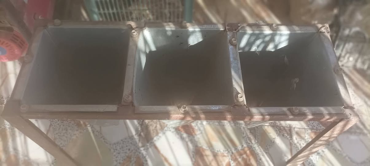 أغراض محل دجاج للبيع 
هلاسه ميزان الكتروني سنكي ومذبح السعر 275 الف وبيها مجال للاستفسار الاتصال على الارقام التالية *********** او ***********
