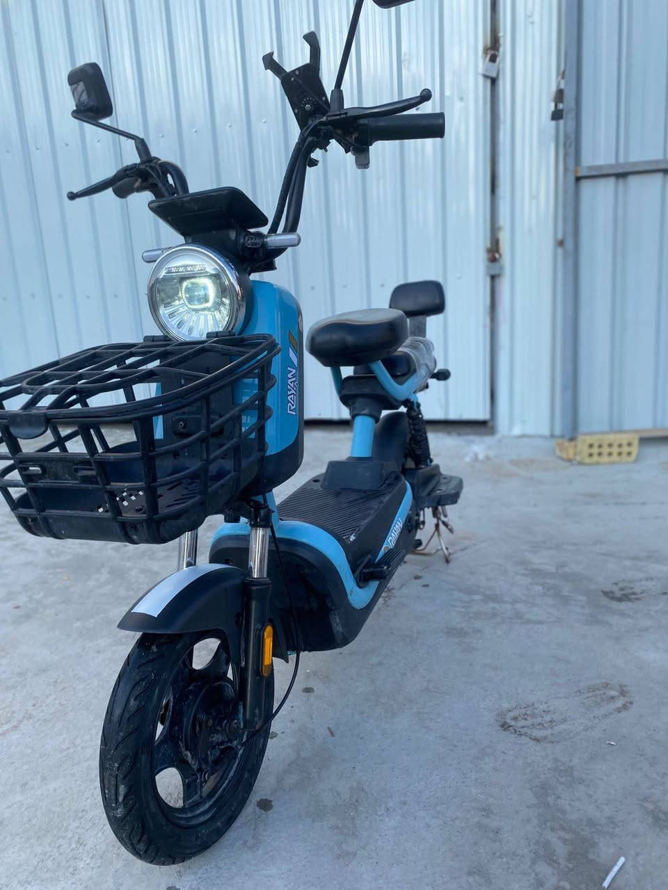 سلام عليكم دراجة ريان حجم 14 دراجة جديدة استعمال شھرين دراجة جديدة مكاني الغزالية الھياكل سعر 250بيھة مجال لطيبين الدراجة جديدة سبب البيع ضرف


**إذا كنت صاحب هذا الإعلان وتريد حذفه لأي سبب، رجاءا أرسل رسالة إلى الدعم الفني**