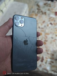 ايفون 11برو ماكس ذاكرة 256 بطارية 100مستبدل شاشة وبطارية اصليات الجهاز...