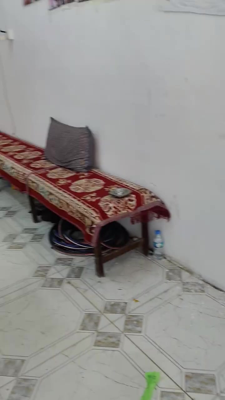 السلام عليكم غراض حلاق كامل
سعر مناسب
مغسل واجه چام 
ميز كرسي بخار 
غراض اصلي اكثر جيار اير
كل غراض محال للبيع 
شرط استعمل قليل كلش 
سبب بيع ضروف 
***********

