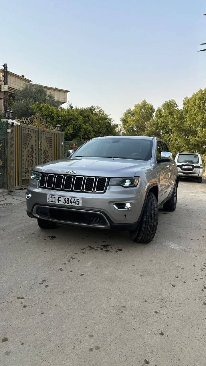 السلام عليكم جيب لاريدو وارد أمريكي لمتدد كامل موصفات واحد ع واحد مكفوله بدون حادث مكفوله دخول السياره دعاميه خلفيه فقط سعر السياره مال بيع ٢٤٥ مع المجال البصيط سياره موديل ٢٠١٩ ماشيه ٩٧ لف مكان السياره كربلاء الشراي يتصل ***********
