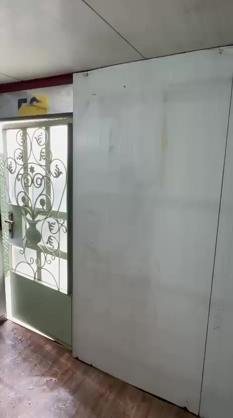 كرفان للبيع للتواصل ***********
