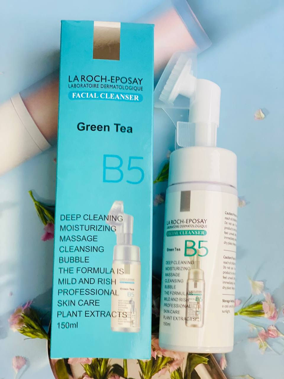 💙غسول لاروش فرشة 💙
يعد غسول لاروش غسول رغوي مناسب الأصحاب البشرة الدهنية كما أنه يرطب  الجلد ويعمل على توازن درجة الحموضة للبشره، وينظف وينقي البشرة دون زياده الجفاف
💙 فوائدة غسول الاروش💙:-
▪️غسول مناسب للبشرة الدهنيه ويزيل الزيت الزائد
▪️ينظف البشرة دون أن يعرضها الجفاف
▪️مناسب للبشرة المعرضة للحب
▪️يعطي البشرة المزيد من النظارة
▪️يقضي على البقع الناتجة عن حب الشباب
▪️يزيل الزيوت  السطحية والبكتيريا المسببة للحب الشباب
▪️يترك البشرة ناعمه ونضره إزاله الرؤوس السوداء من وجه والأننف
يتوفر خدمة توصيل لجميع المحافظات العراق


**إذا كنت صاحب هذا الإعلان وتريد حذفه لأي سبب، رجاءا أرسل رسالة إلى الدعم الفني**