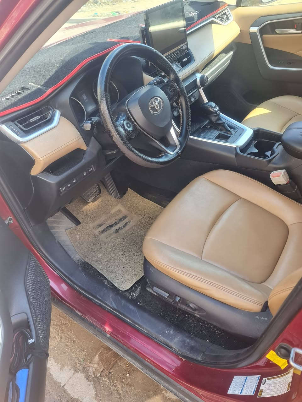 راف فور ٢٠١٩ وارد امريكي ياباني اصلي يعني مصنوعه باليابان وامصدره لأمريكا تجي داخل بيجي رقم بغداد انكليزي XLE فول مواصفات ميحتاج اذكر مواصفاتهه بجم كبس حادث جانبي صفحة السائق مصبوغه او بيهه جاملغ خلفي صبغ عكس السائق سياره مناقصهه شي ماشيه ١١٥ الف كيلو متر مو ميل مكانهه بغداد / الكرخ السعر ٢١ الف او بيهه مجال صور الحادث خاص للإستفسار الإتصال على الرقم التالي ***********
