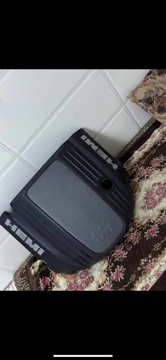 عندي هذني الاغراض قيم واخذ …قبق محرك هيمي مال موديل حديث
اكسل شرط الفحص يرهم على جارجر وجالنجر والاوباما
استيرن مال جارجر يرهم على جارجر والاوباما ويه تك قبق مال ويل
دكم تحكم مسجل مال استيرن يرهم على جارجر وجالنجر والاوباما.. شنو تحتاج راسلني او ***********
