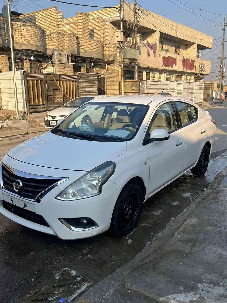 نيسان صني هندي 

ام البليتة الزركة 

موديل 2020 

كفالة عامة من الصبغ فقط بارد 

ماشية 114
مكاني بغداد تقاطع درويش
السعر 115 وبيها مجال

***********
