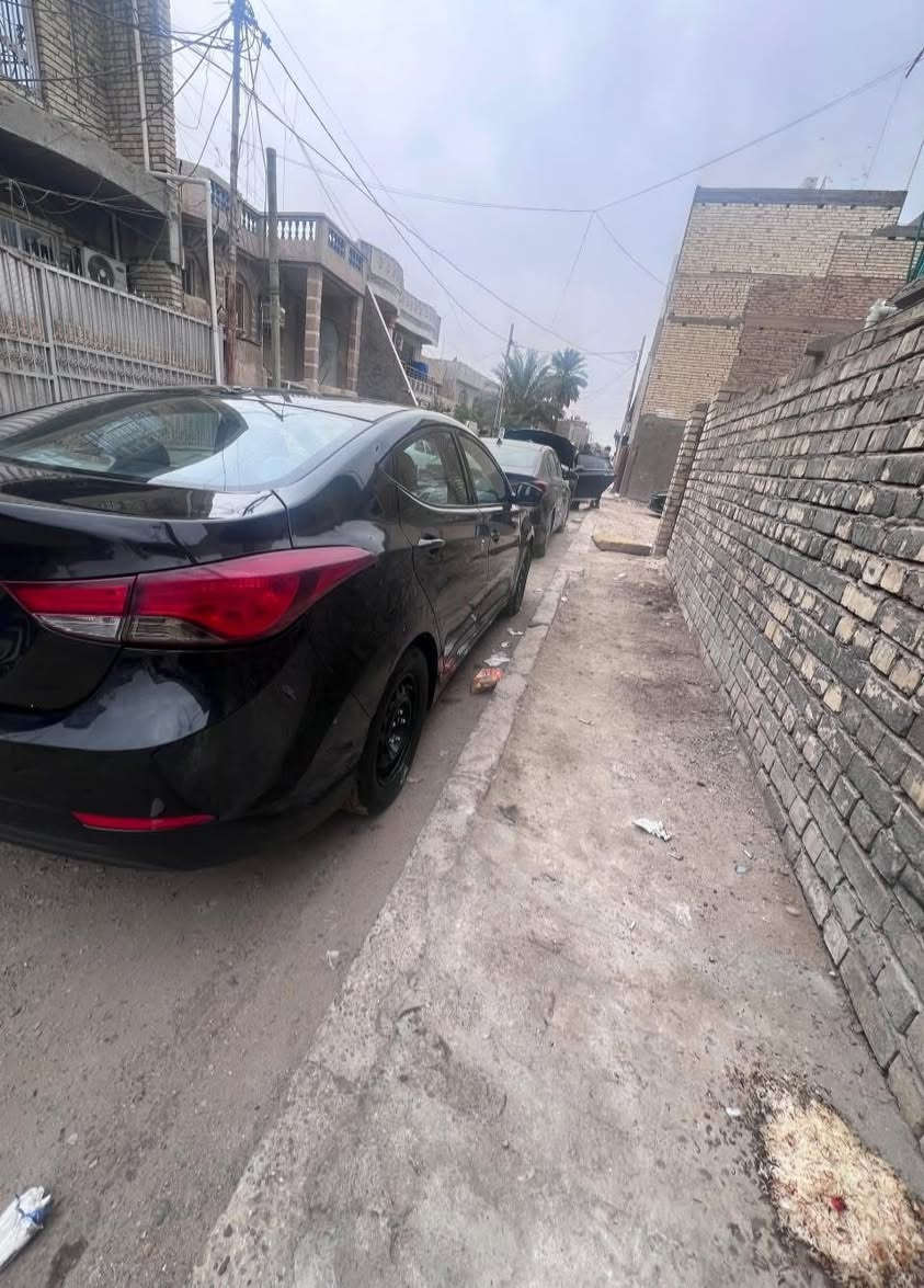 النترا 2016 امريكي
تبديل بنيد فقط
بدون ايرباك
ماشية اقل 200حقيقي 
محرك كير كفالة
سنوية مجددة وهزة وتحويل مباشر 
مكانها  الدورة والسعر 105
***********
