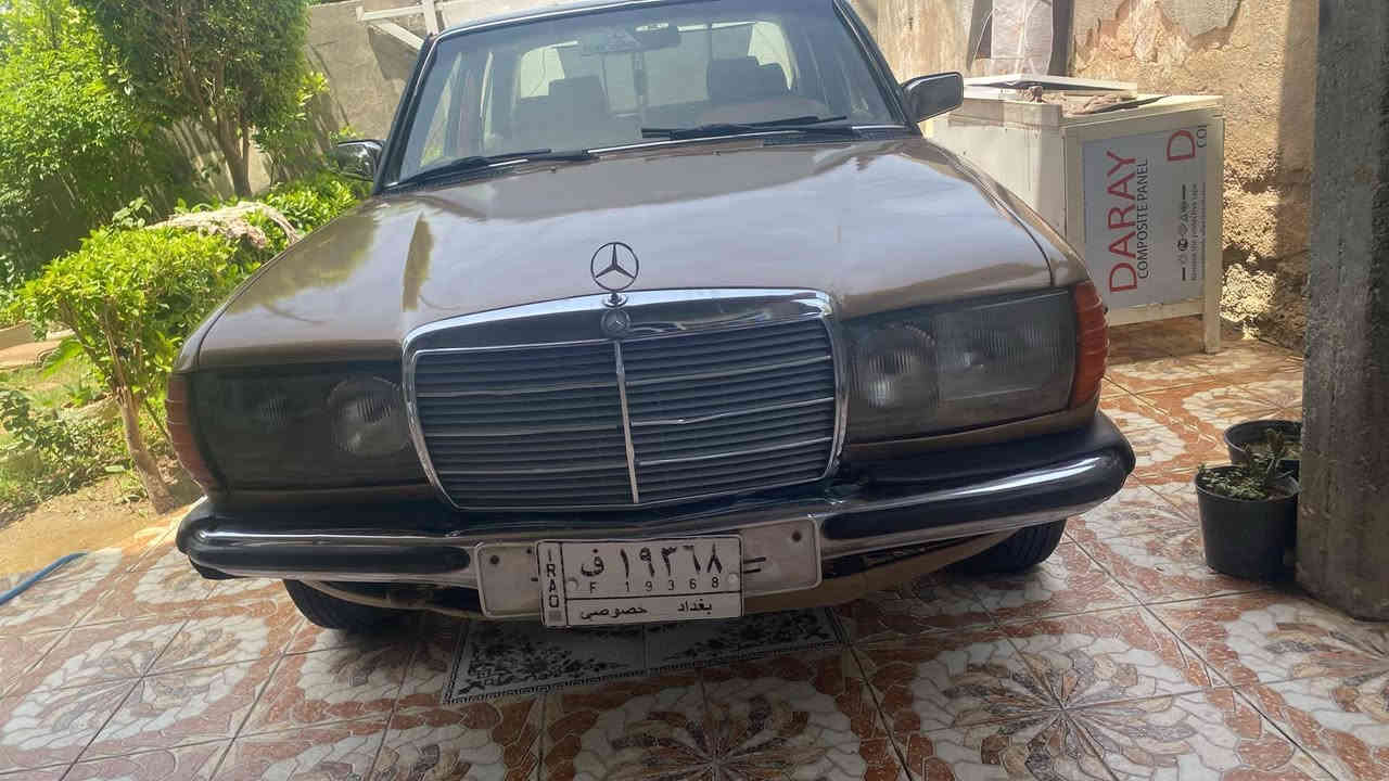 ابو جحيل موديل ٨٣بغداد مصبوقه عام بدون اي ضرر مكينه ٤سلندر بلادي اسود كير اوتو بسمي للستفسار واساب وتصال ***********
