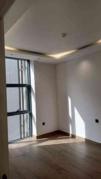 🪩 شقة للبيع – مجمع أبراج العبسلي

المساحة: 213.57م
بناية: ط7 ش6

3 غرف

صالة وحمامين

مطبخ مؤثث + غرفة غسيل وخادمة

إطلالة داخلية على البوليفارد

بلكونة كبيرة

الشقة فارغة – تسليم فوري

مسدد كامل
سعر المتر: 2.350.000 مليون
السعر الكلي: 504 مليون 
تبريد مركزي كامل

📞 للتواصل:
***********
***********
🏢 شركة سامر الصياد للعقارات
