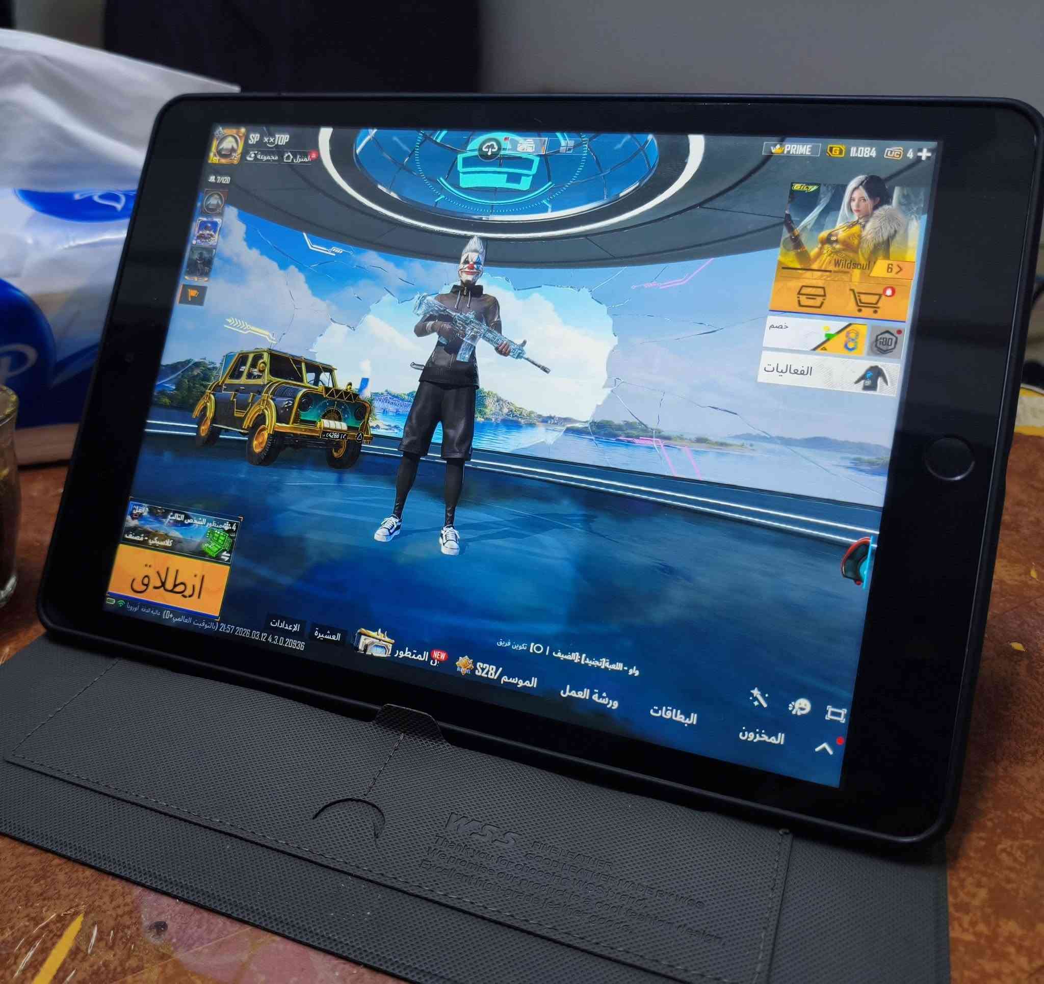 Ipad الجيل التاسع🔥
ذاكرة ٦٤ 
حالة الوكالة مابيه خدش 🔥
كلش قوي بالبوبجي ومناسب للدراسة والالعاب الثقيلة ✅
مبدل كلاس اخو الوكالة 
مكفول لمس وصوت وبطارية وكاميرات وبصمة كلللله شغال فول شرط تجريب / ملحقات شاحنة اصلية سريعة وكفر دفتر جلد /
للبيع ب ٢٢٥ الف قفل او مراوس بموبايل تواصل خاص او واتساب
***********
