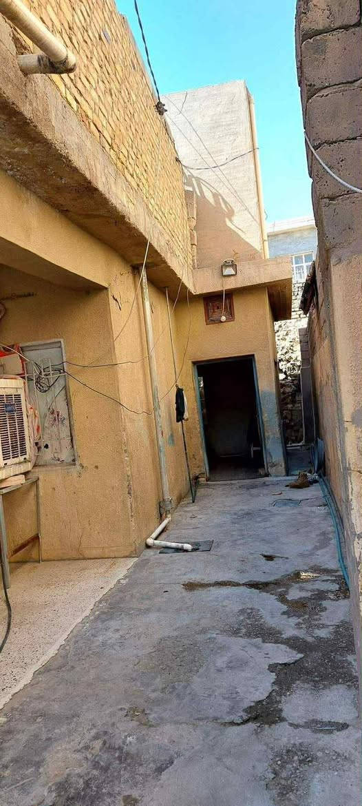 بيت للبيع مساحه ٣٢٤ خلف مصرف بغداد طابو صرف الاستفسار اكثر تصال عله رقم ***********
