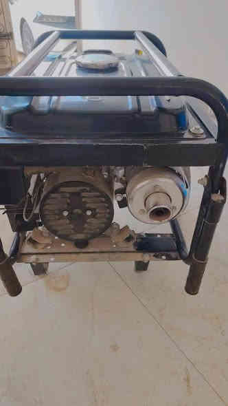 سلام عليكم مولد سلف لبيع مشتغل اقل الشهرين بعده كارتون السعر ١٧٥ قفل مكلف بل نشر خاص ماجاوب الشراي يتصل ‏‪***********‬‏
