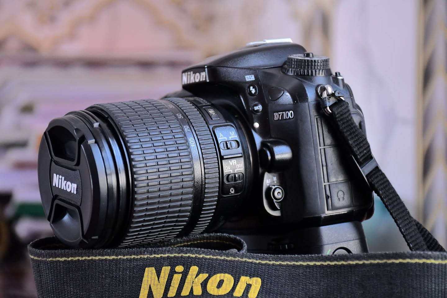 سلام عليكم
كاميرا للبيع نيكون 7100 دي مع كامل ملحقات 
حزام ضهر 
بطارية + شاحنة 
عدسة 18-105
اكرب حامل بطاريتين 
رام 
استخدام شخصي
كاميرا خير من الله 
خدمة توصيل متوفرة
سعر مناسب
رقم الهاتف 
***********
موجود واتساب
