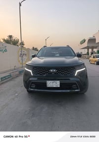 كيا سورنتو ورد امريكي  للبيع    2021 موديل  محرك 4سلندر  رقم بغداد بسم...