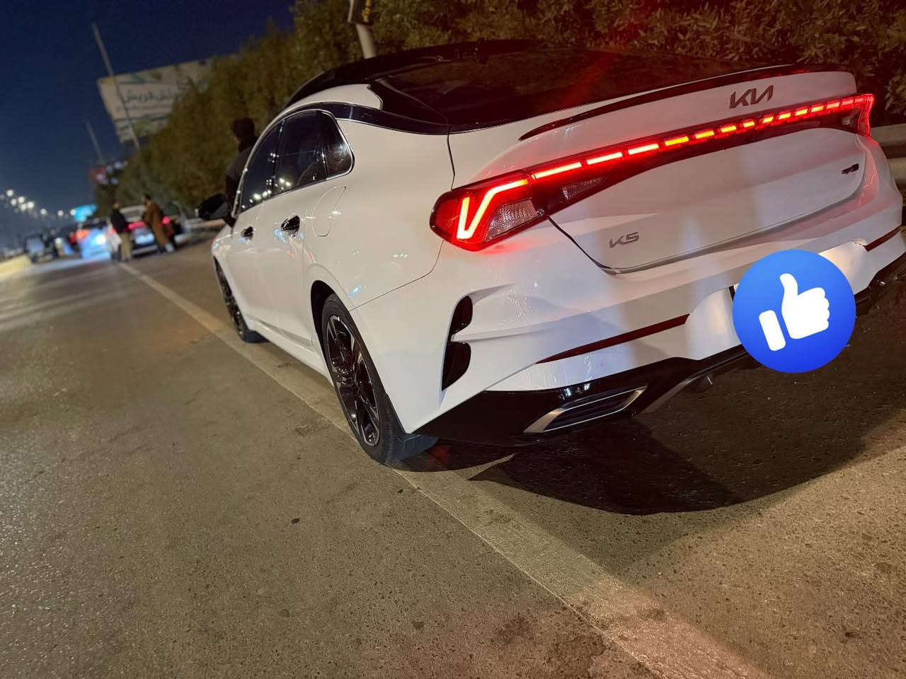 السلام عليكم الشراي يراسلني واتساب 
***********

K5 2023 للبيع 

وارد امريكي حادثها خلفي فقط بدون دواخل شرط 

المواصفات : engine 1600 تيربو AWD 

بانوراما 

كشن كهربائي جلد تدفئة 

ستيرن حرف D وتدفئة 

شحن لاسلكلي 

خمس وضعيات قيادة 

حساسات رادارات 

ويل قياس ١٩ 

بصمة تشغيل وابواب وتشغيل عن بعد 

صندوق ذكي 

ماشية 42,000 mile 

رقم بغداد 

الحادث خلفي فقط صور الحادث خاص واتساب كل الايرباك والدواخل مكفولات 

مكانها بغداد ⛔️⛔️⛔️

 

سعرها 198 وبي مجال بسيط ❌❌❌
