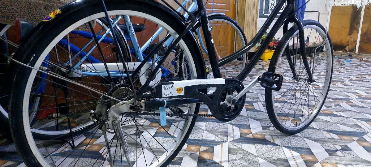 السلام عليكم اخوتي بايسكل ٢٦ حجم للبيع السعر ٨٠ الف وبي مجال وعدنه النشر بسبب الوعود الكاذبه
المكان القبله البصره الرقم  *********** موجود واتساب ورصيد 

السلام عليكم اخواني بايسكل للبيع بيع مستعجل جدا 
بايسكل حجم ٢٧ الفئه الغنيه عن التعريف شركه بني سونك بايسكل كله على البلاد شرط مامبدل بي شي السعر ٩٠ الف وبي مجال مكاني البصره القبله الرقم للتواصل وتساب او رصيد متوفر ***********
