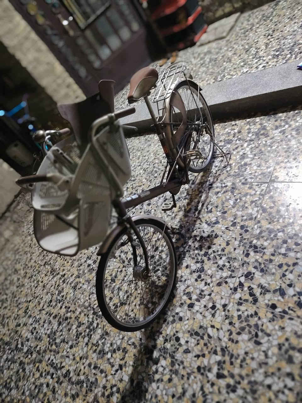 السلام عليكم بايسكل للبيع بطه ياباني كير حساس دفن باسكل نضيف  اخو الجديد قفل ستيرن بي تجي بي السله البلديه سعر 80 وبي مجال لشراي الشراي يجي خاص


**إذا كنت صاحب هذا الإعلان وتريد حذفه لأي سبب، رجاءا أرسل رسالة إلى الدعم الفني**