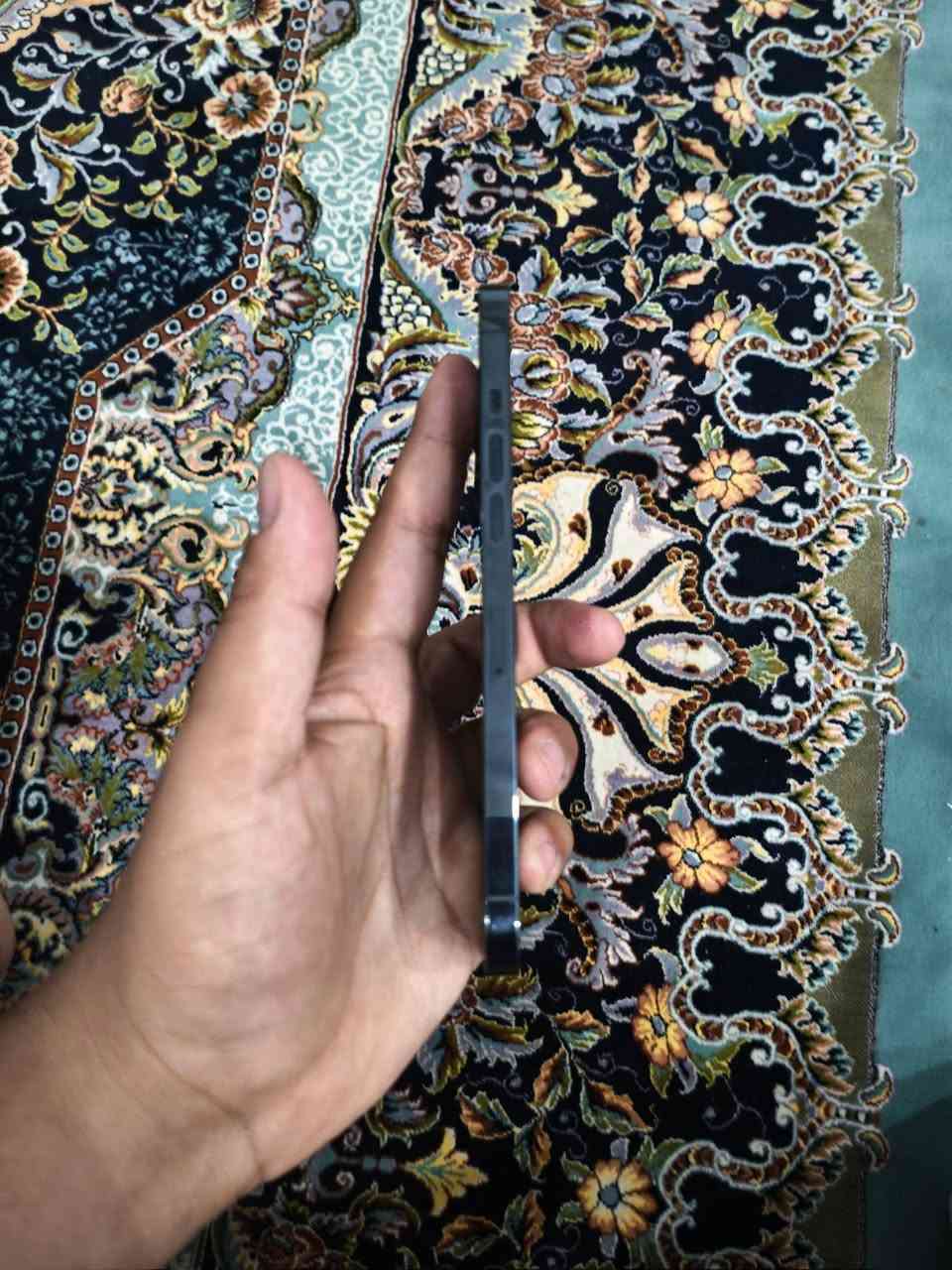 ايفون ١٢ برو ماكس ٥١٢ مكفول
ايفون ١٢ برو ماكس جهاز مكفول من كل و نضافته حلوه و بطاريته بلاديه ٧٤ بيه فقط طبع بالشاشه لا اكثر تخليه على وضع الداكن اصلا بعد ما تبين و لا تكبر و لا تصغر و ما مأثره ابد  مثل ما مبين بالصور  
مكاني كربلاء الحسينيه 
تلفون *********** واتساب 
سعر 380 قفل  قفل قفل ب 379 ما يرهم
