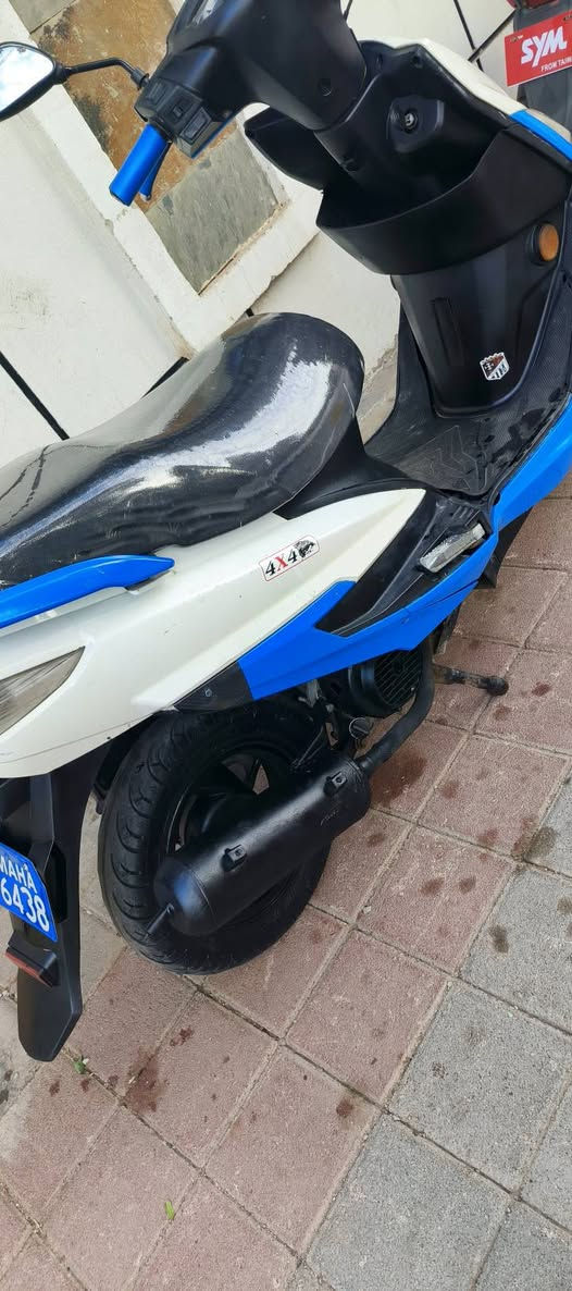 السلام عليكم دراجه هاوجر(( مسجله سنويه)) للبيع دراجه كفاله عامه كشر ومحرك نضيفات الدراجه كل نقص مابيها مرتبه ونضيفه موديل 2020 سعرها (650) وبيها مجال للشراي يتصل علهاذة رقمي( ***********)
