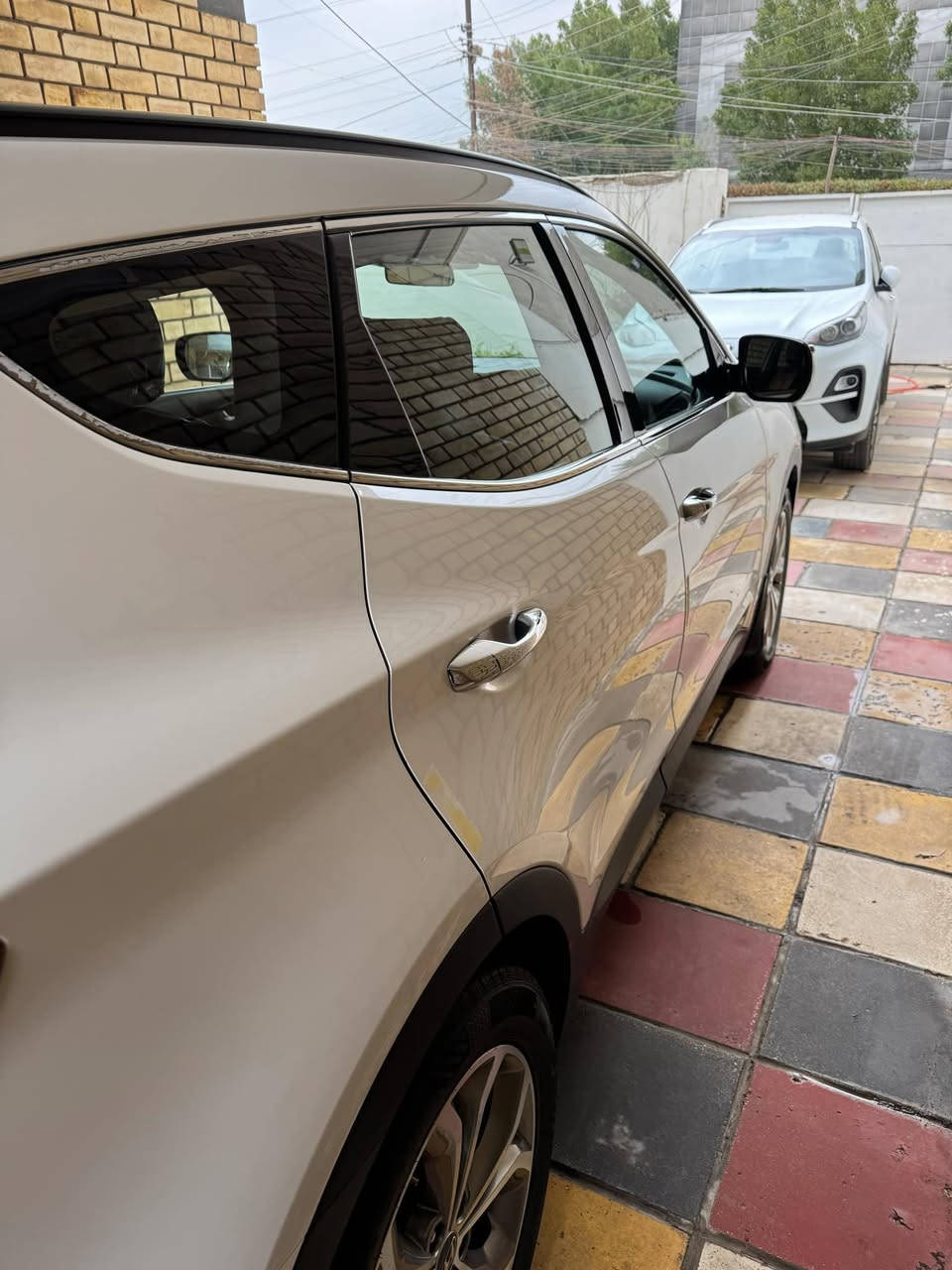 السلام عليكم
سيارة سنتافي للبيع موديل 2014 خليجي فول مواصفات رقم بغداد رباعي مميز باسمي تحويل ثاني يوم بيع فقط بدون مراوس 

محرك 3300cc مكفول على وضع الشركة 

بصمه تشغيل 

بصمه أبواب وبصمه جنطه

بانوراما 

كير كفالة على وضع الشركة 

دفع رباعي 

مانع انزلاق 

هند بريك بصمة 

اوتو هولد 

لايت امامي LID 

وبك لايت خلفي LID

كامرة خلفيه 

حساس خلفي 

سبعة راكب 

كرسي كهرباء السائق 

تحكم ستيرن جهتين شاشه لمس 

3 قطع تبريد 

يدات نيكل لد في اليدات

لد تحت المري ومري قلاب 

اشاير في المري 

السيارة ماشية 93 الف وقابله للزياده حقيقي والسياره خير من الله وبيها أربع أماكن بارد حك شبر والباقي كفالة للاستفسار مراسلتي خاص او الاتصال على الرقم ***********
