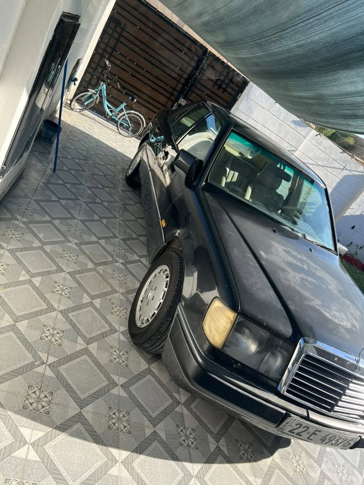 السلام عليكم مارسدس دب  85سياره كير ومحرك وحداديه خير من الله مكينه بلادي وكير بلادي وتبريد شغال تحويل ثاني يوم رقم اربيل دولي بدون حادث. مصبوغه احزام فقط للجماليه سياره جديده وجاهزه مكان السياره حله بكرلي *********** السعر50
