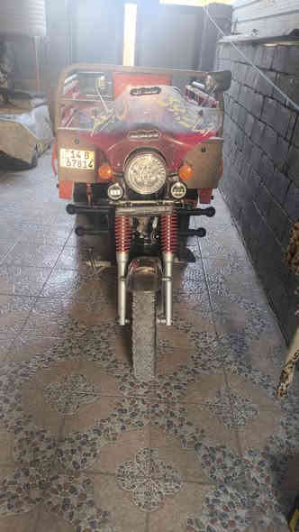 اسلام عليكم اخوان. ستوته فرس رقم وسنوية وبسمي  مديل 16 العنوان البصره الهارثه قرب الطاقه الكهربائيه. السعر 3500 وبيهه مجال  الاتصال وبي وتساب ***********
